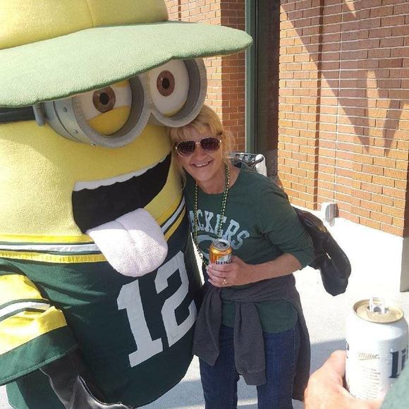 Meet your Posher, Carrie - Picture 1 of 1